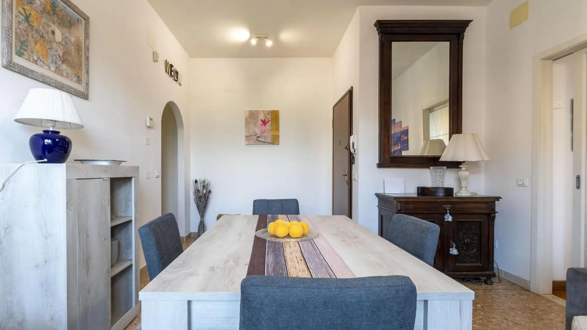 Italian Experience-Florence Suite Retreat 0*, Florence